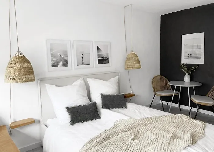 Zentrales strandnahes Design-Apartment mit Balkon und Parkplatz Timmendorfer Strand